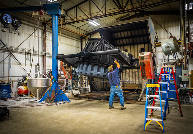 Greer Tank, Welding & Steel - Image of Polyethylene Tank being made